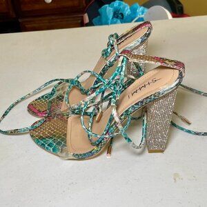 NWT SIMMI London Floral Snake Print Lace-Up Heels - Size 10